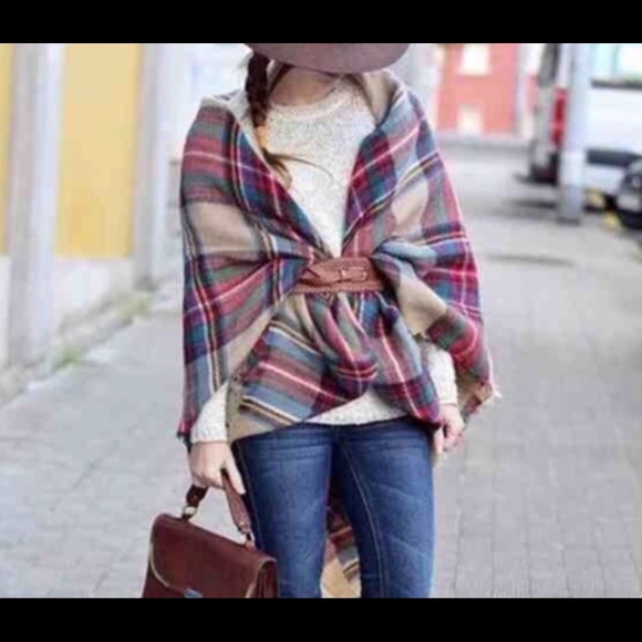 Accessories - Zara Plaid Scarf